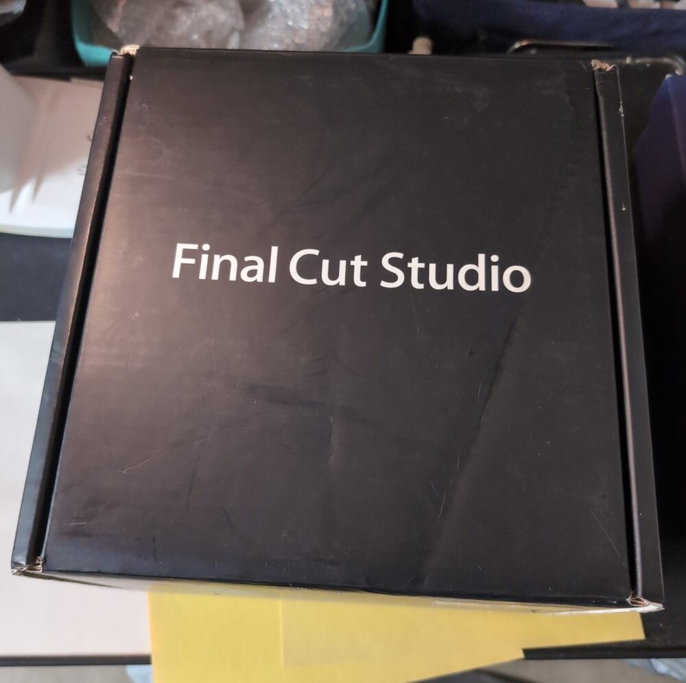 Apple Final Cut Studio Academic (M9916Z/A) w/ License Key